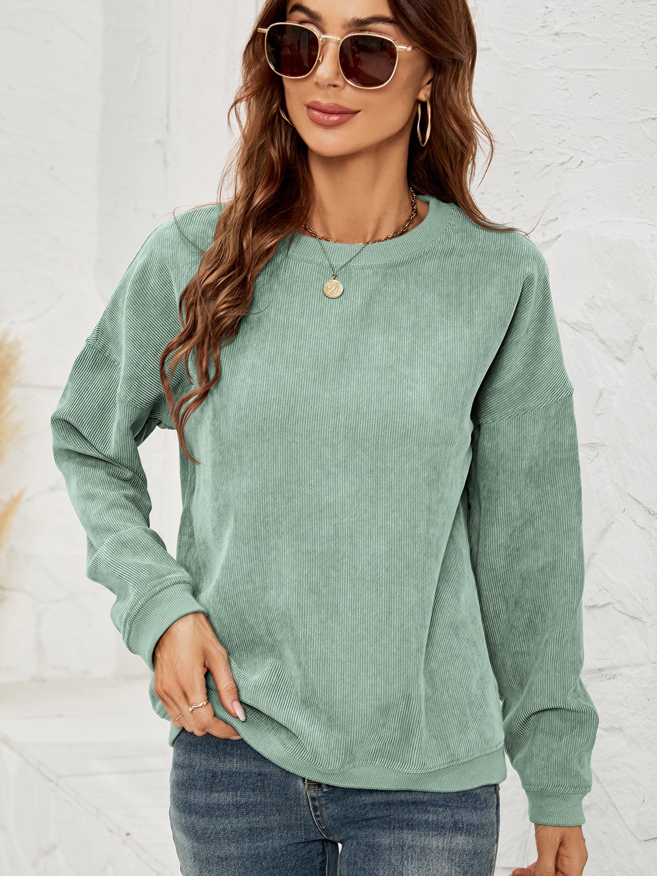 Women's Corduroy Casual Round Neck Pullover Long-sleeved Sweaters