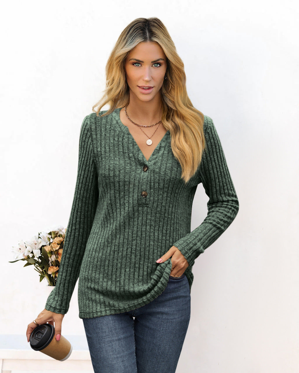 Women's Solid Color And Button Loose Long-sleeved Blouses