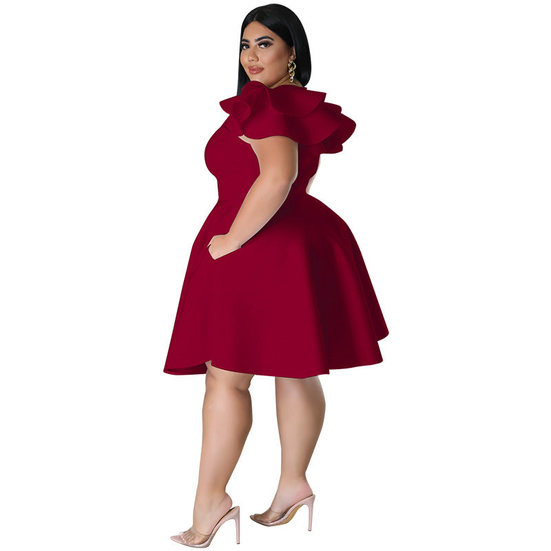 Großes, formelles Swing-Kleid für Damen. Selbstproduzierte Kleider