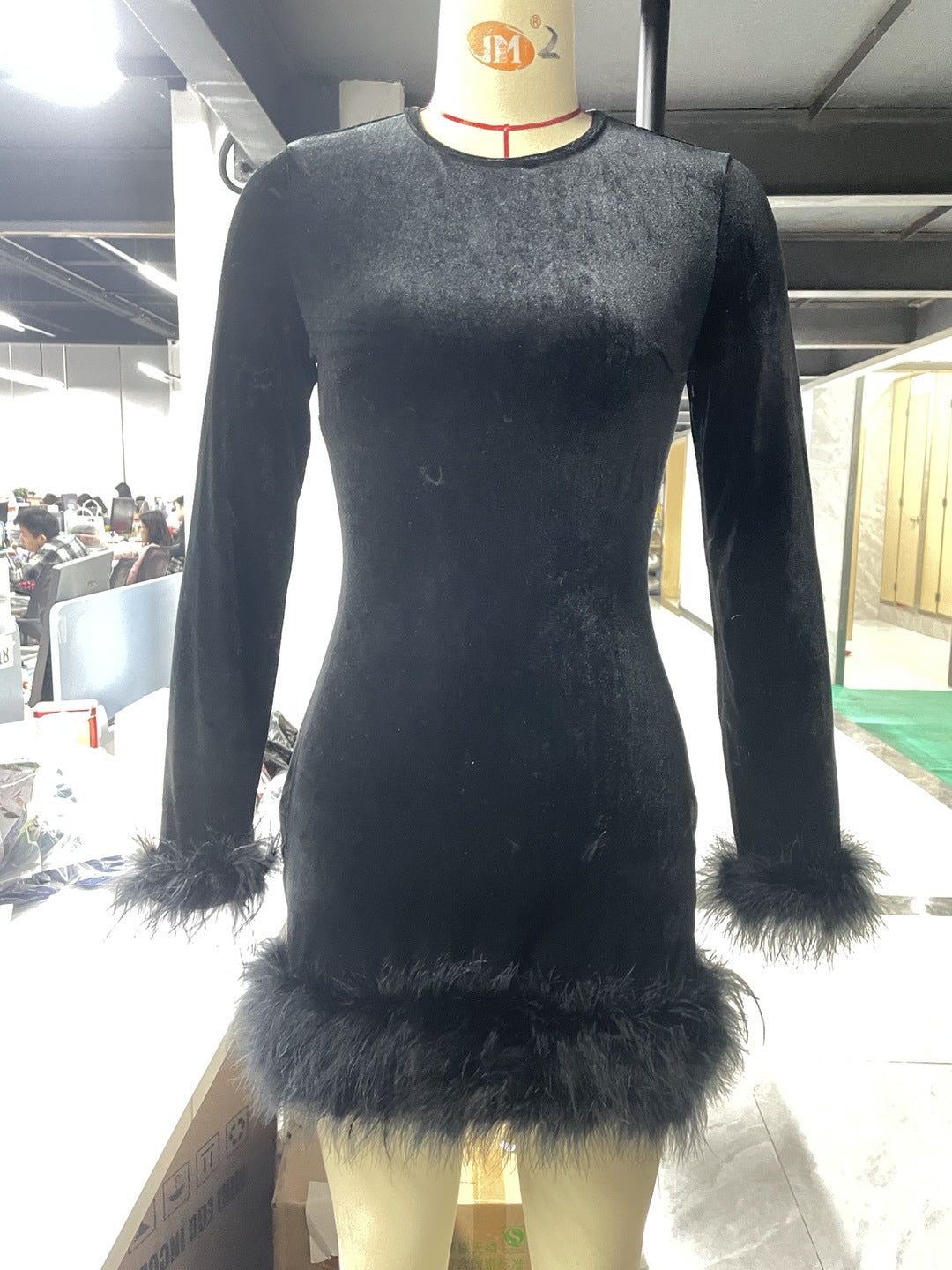 Fit Slimming Mid-length Long Sleeve Furry Dresses