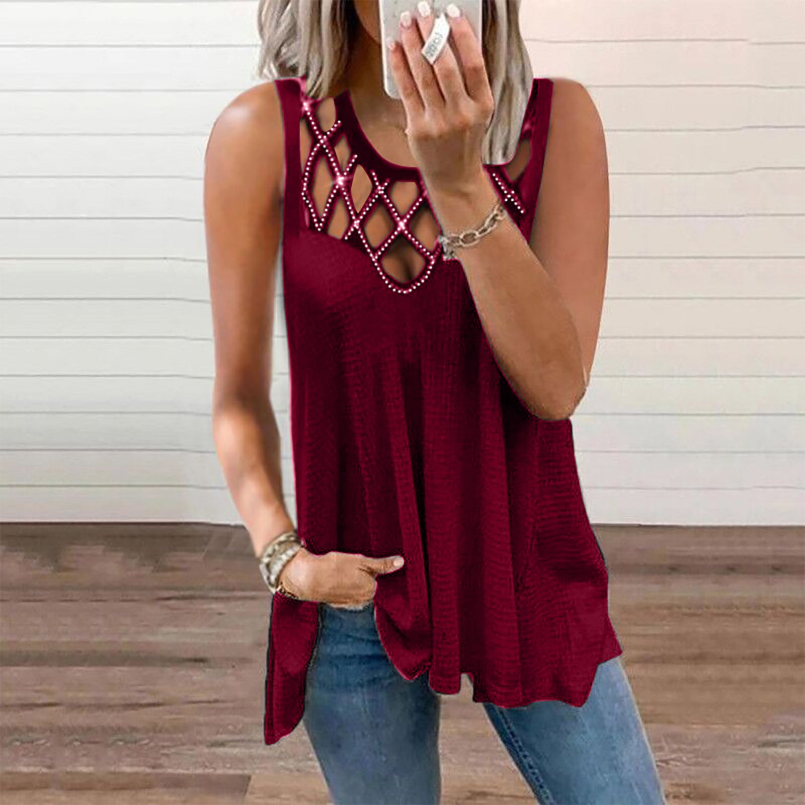 Women's Sexy Rhinestone Sleeveless Solid Color T-shirt Tops