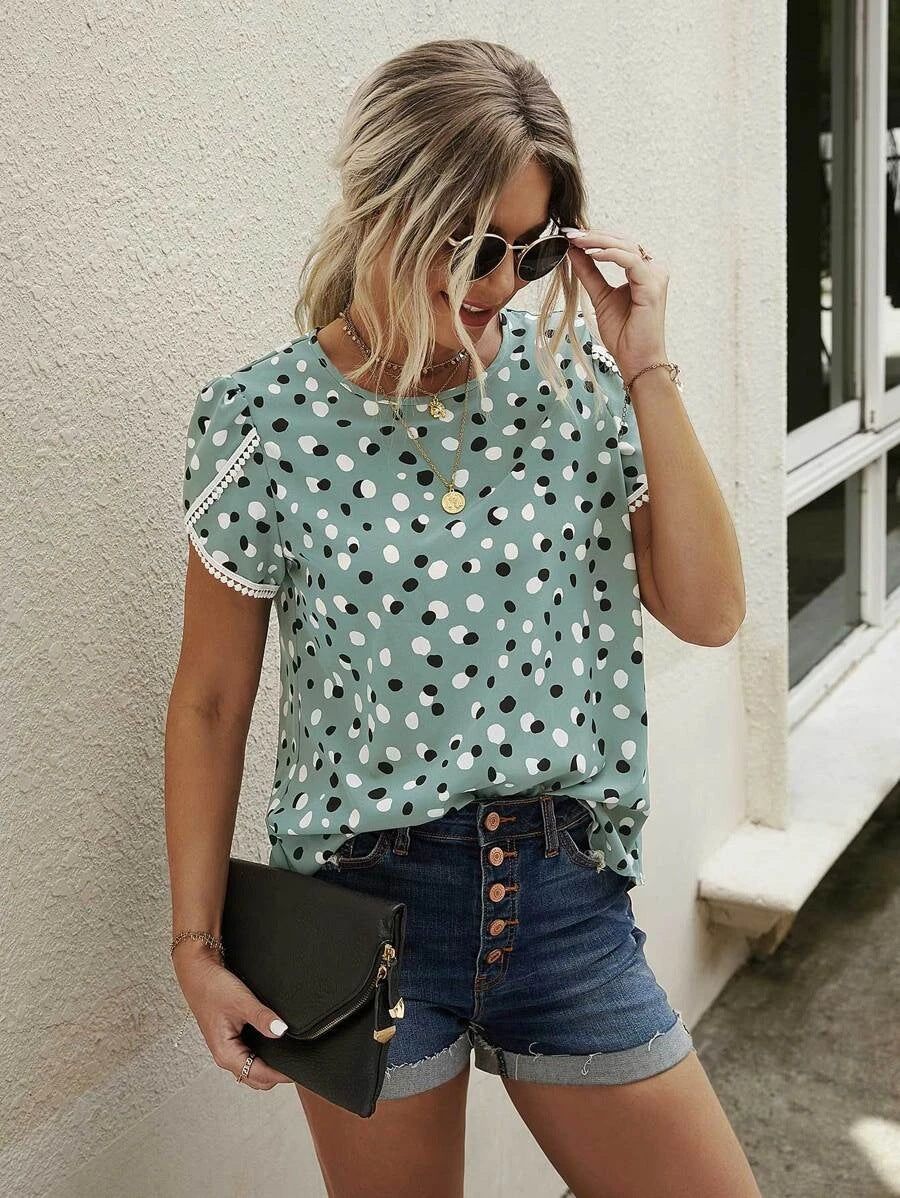 Women's Casual Round Neck Summer Loose Shirt Dotted Prints Lace Shorts