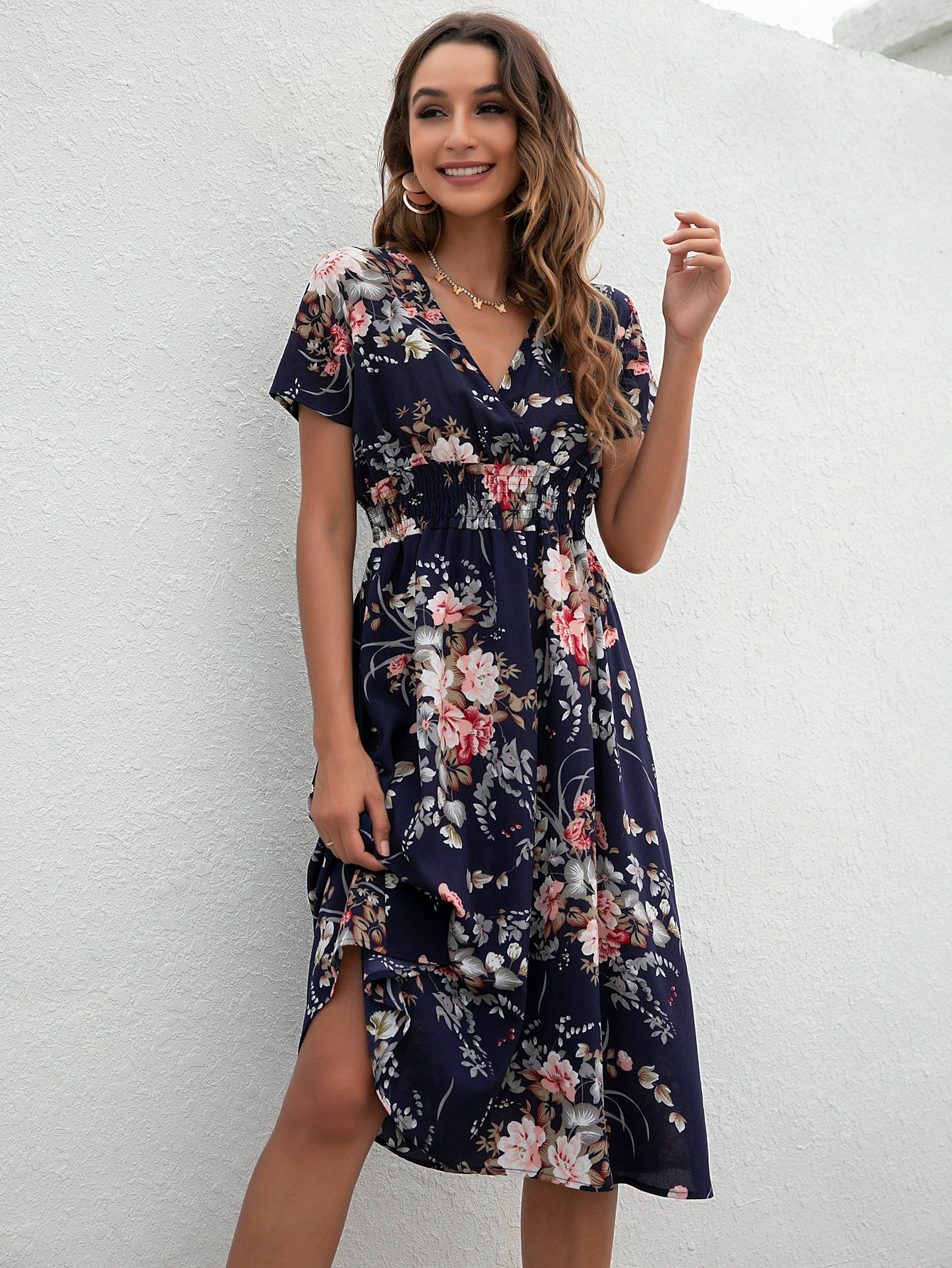 Damen Sommerkleid mit Blumendruck und Ärmeln