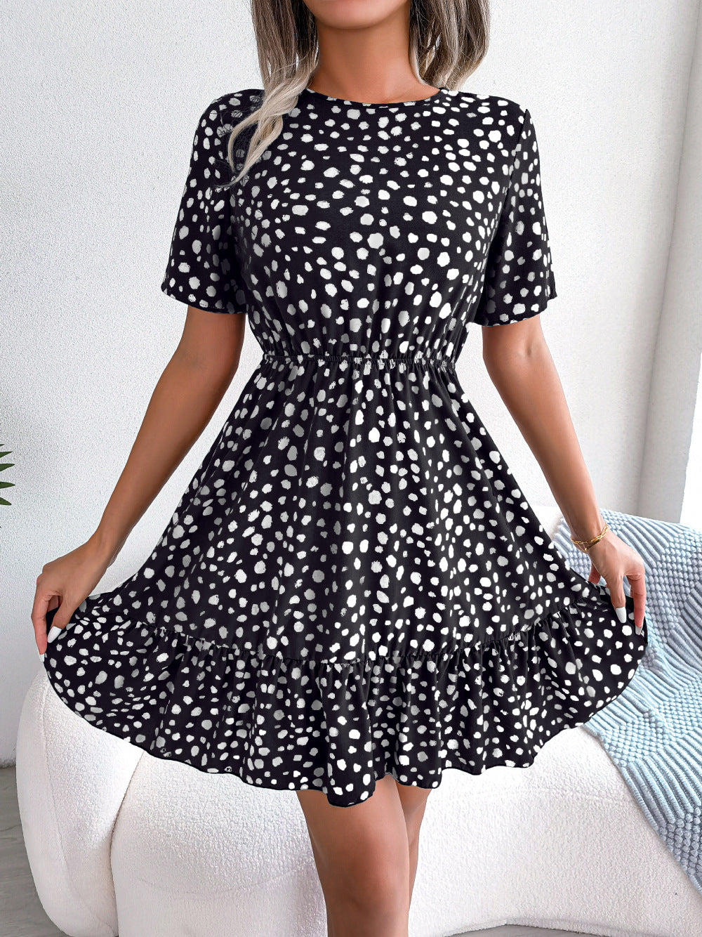 Women's Pretty Beautiful Polka-dot Cinched Ruffled Dresses