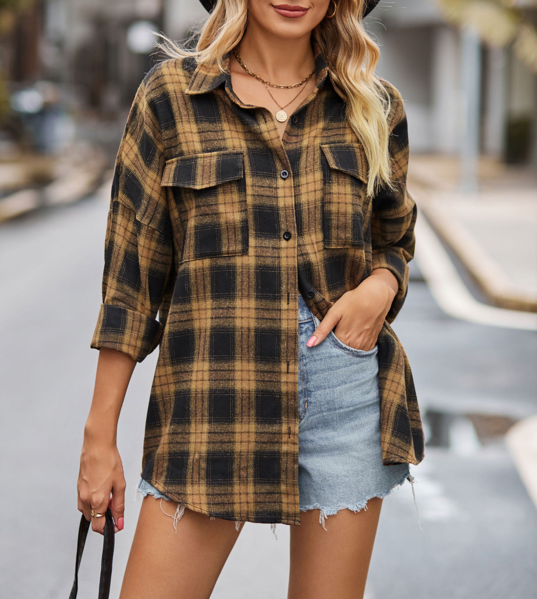 Women's Casual Long-sleeved Flannel Plaid Pocket Shirt Sweaters