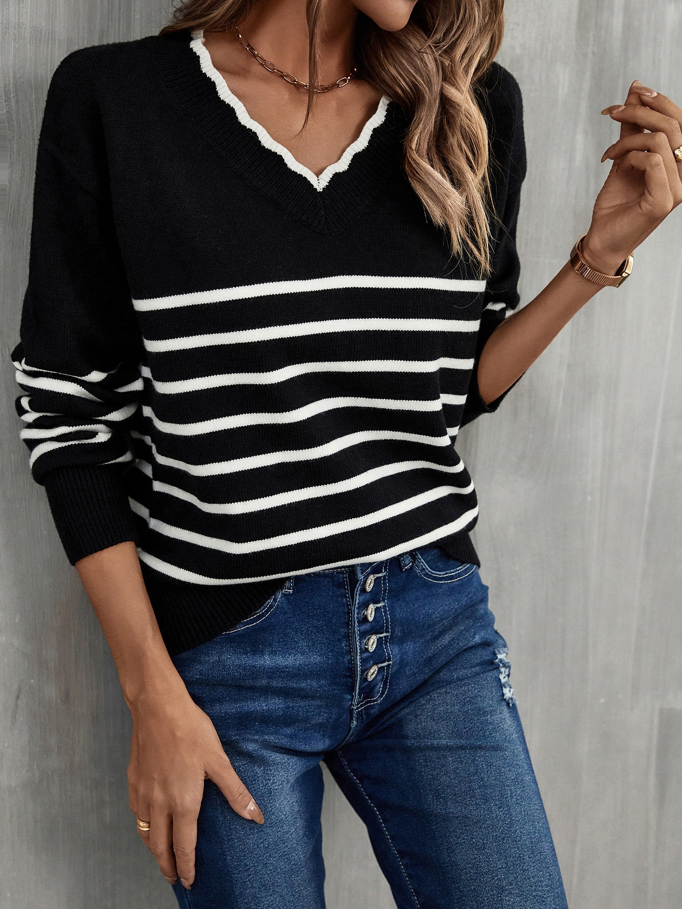 Fashion Women's Pullover Shirt V-neck Striped Sweaters