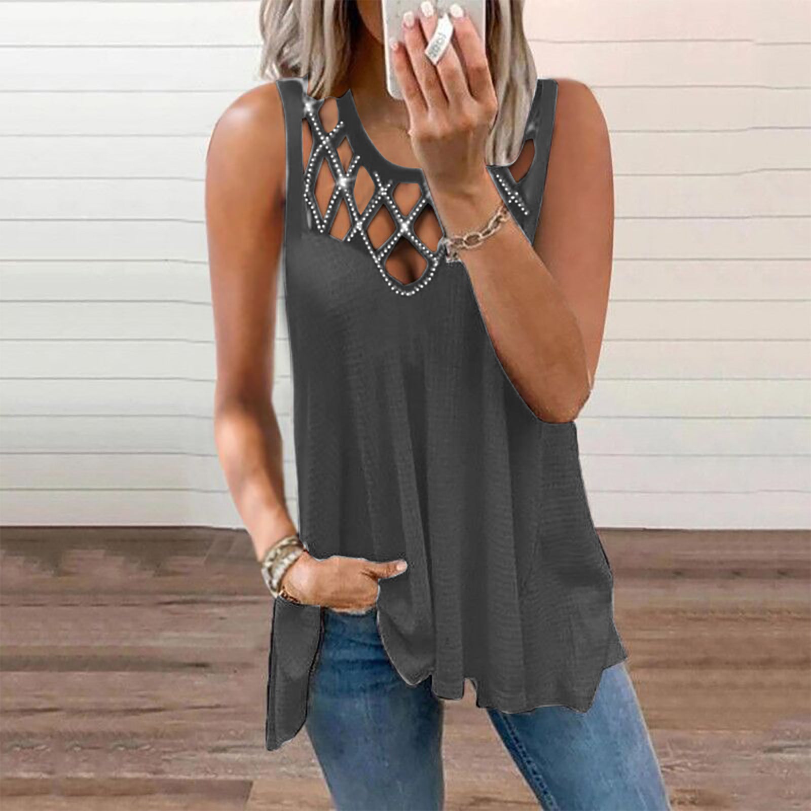 Women's Sexy Rhinestone Sleeveless Solid Color T-shirt Tops