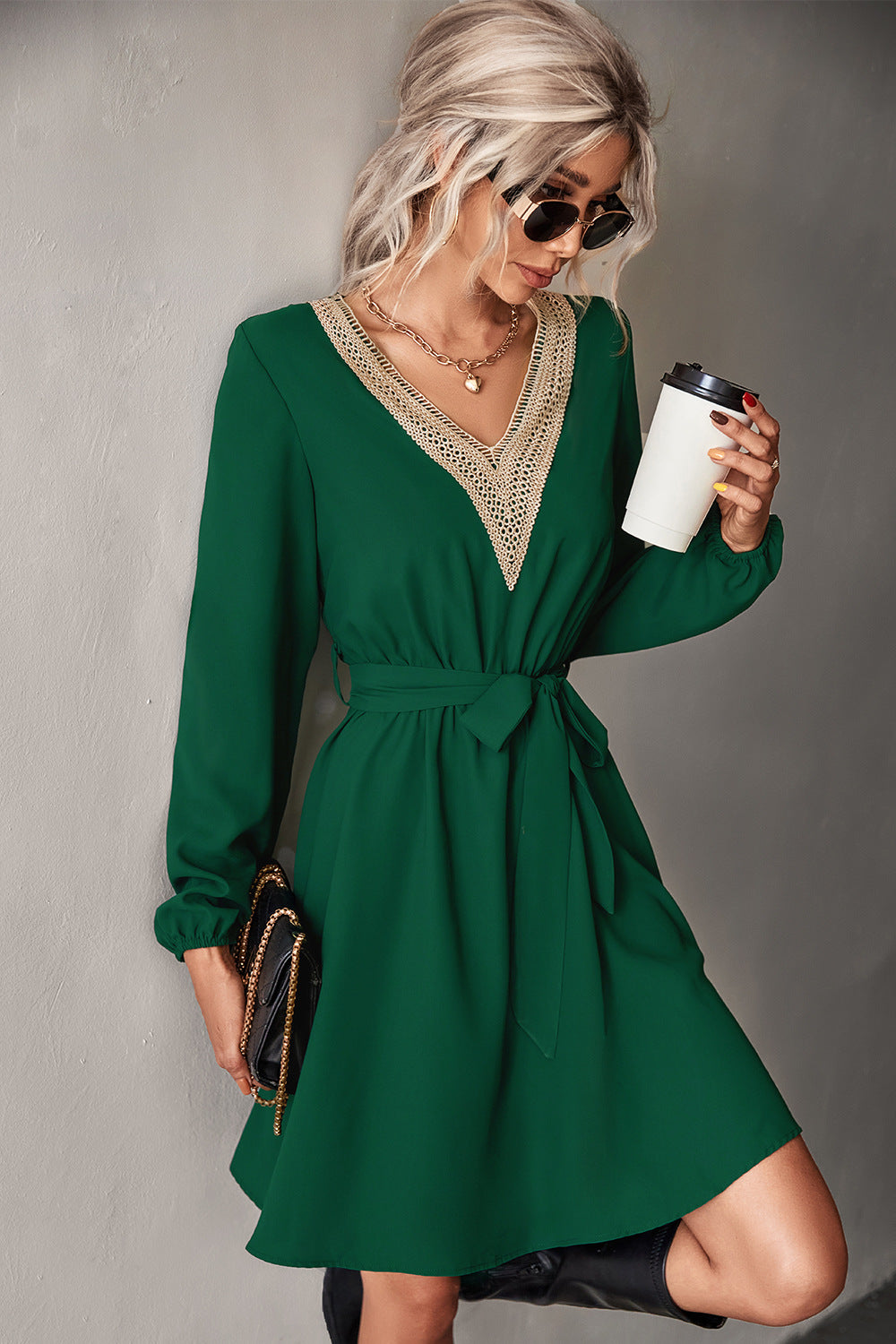 Women's Autumn Fashion V-neck Lace Long Sleeve Dresses