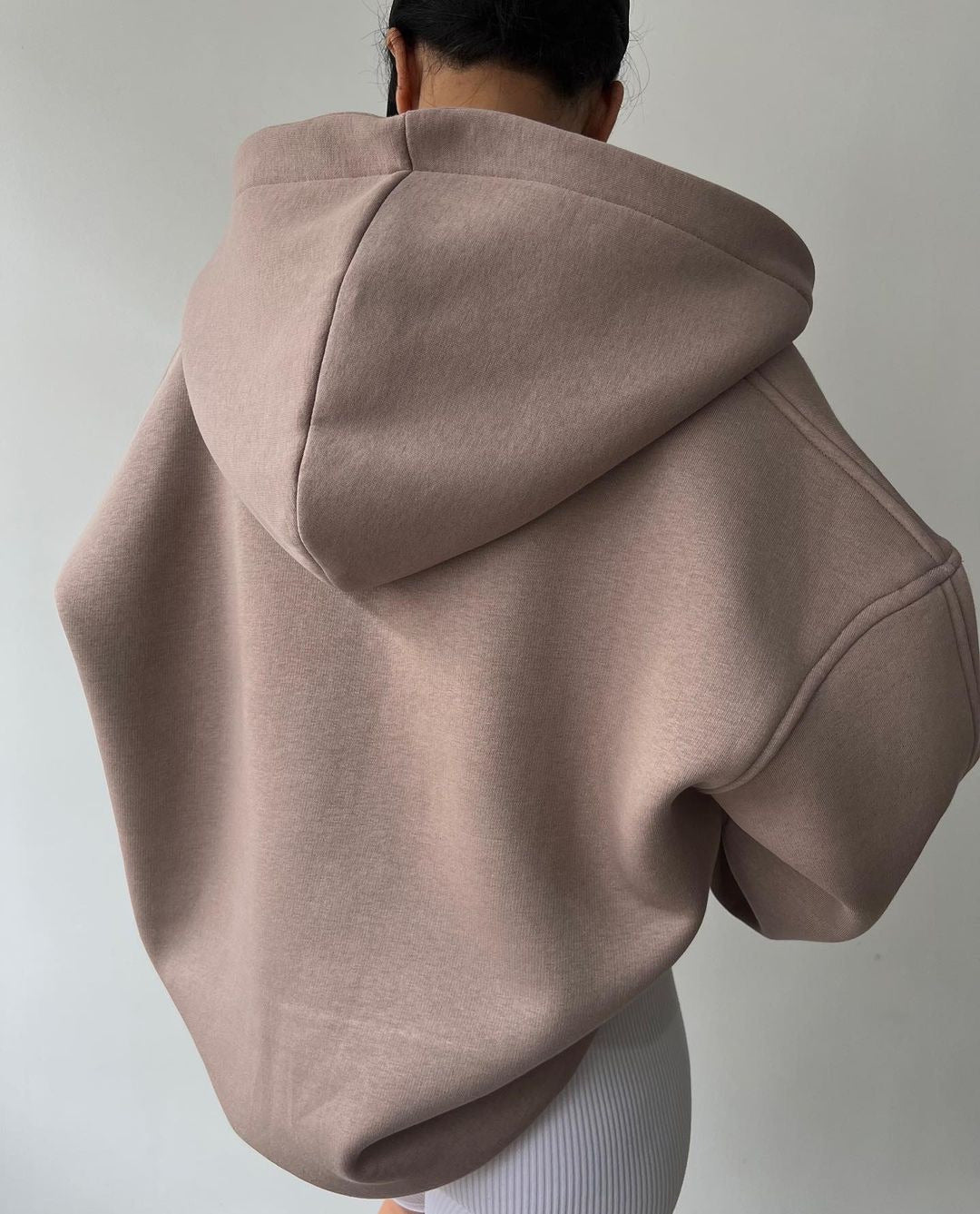 Mit Fleece gefütterte, bedruckte Langarm-Basic-Pullover mit Kapuze