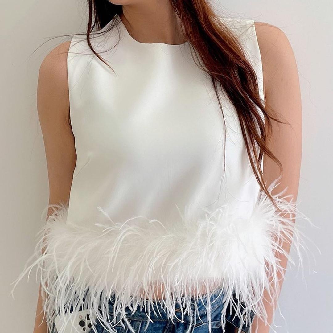 Women's Back Zipper Sleeveless Stitching Feather T-shirt Blouses