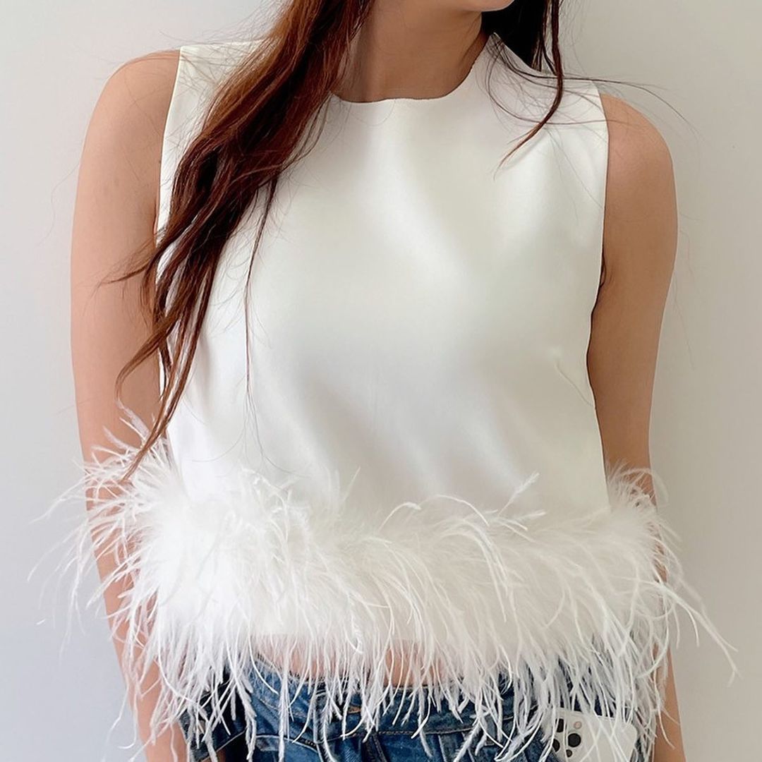 Women's Back Zipper Sleeveless Stitching Feather T-shirt Blouses