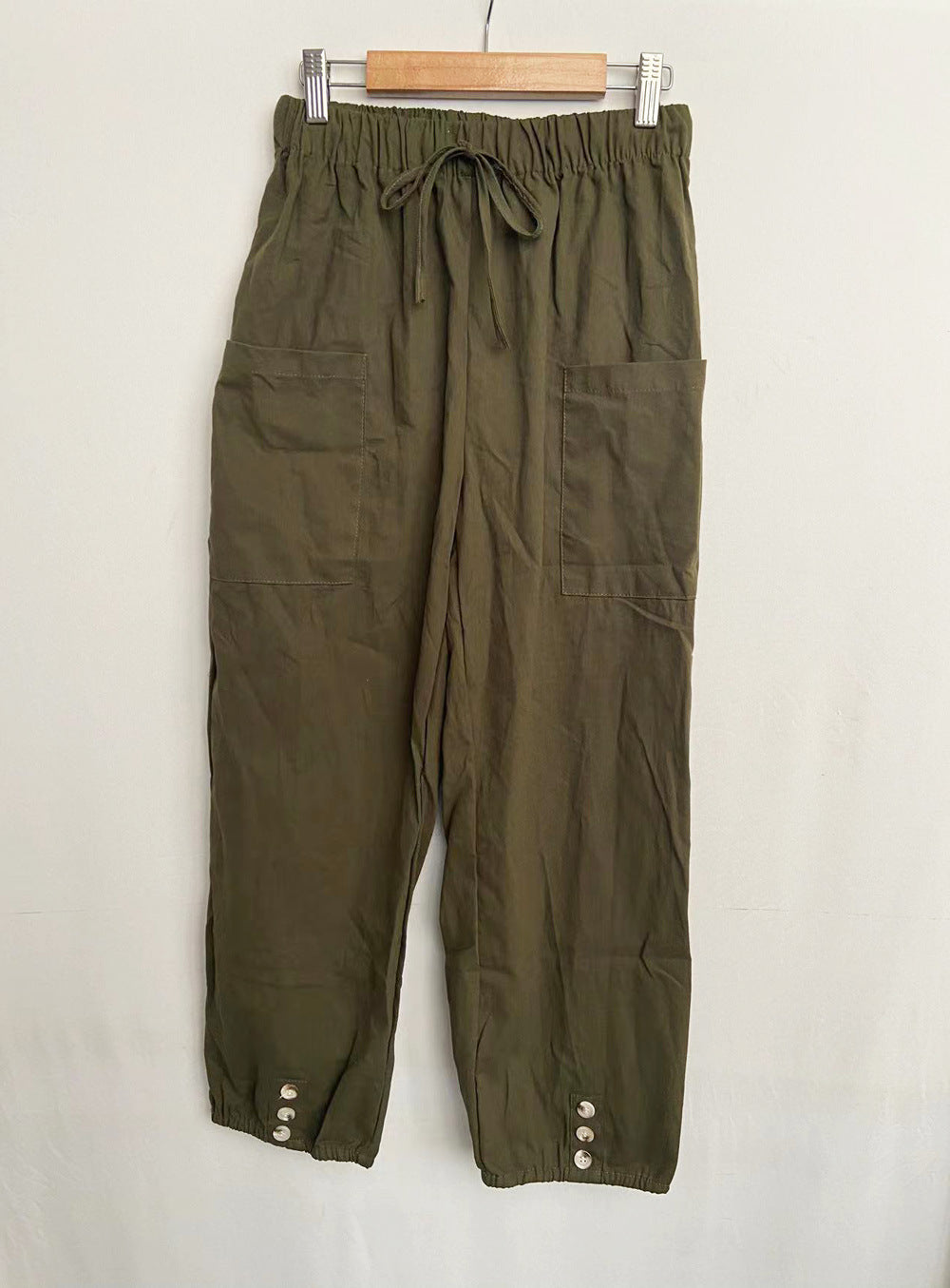 Lose Damen-Hose aus Leinen mit hoher Taille und Knöpfen